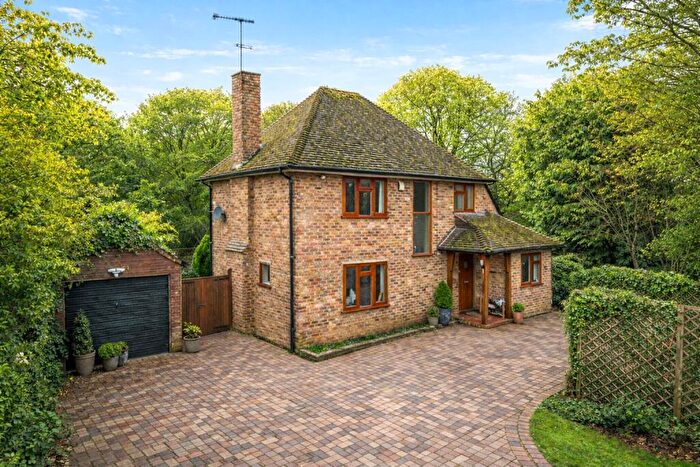 3 Bedroom Detached House For Sale In Church Road, Milford, Godalming, Surrey, GU8