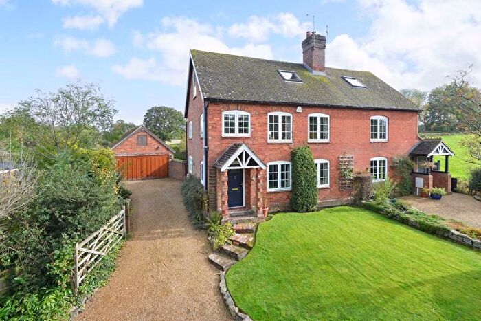 4 Bedroom Semi-detached House For Sale In Guildford Road, Cranleigh, GU6