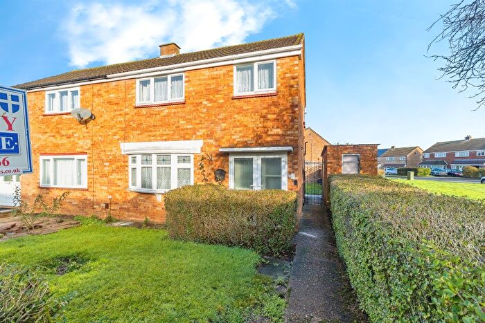 3 Bedroom End Terrace House For Sale In Westminster Drive, Bletchley, Milton Keynes, MK3
