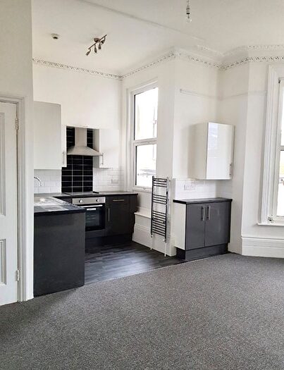 1 Bedroom Flat To Rent In Cornwallis Terrace, Hastings, TN34