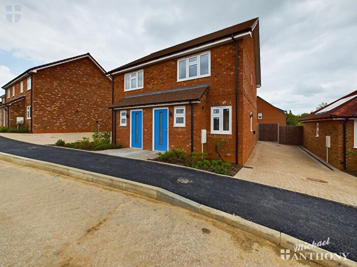 2 Bedroom Semi-Detached House For Sale In Newman Close, Whitchurch, Aylesbury, Buckinghamshire, HP22