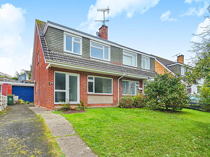 3 Bedroom Semi-Detached House For Sale In Meadow Park, Bideford, EX39