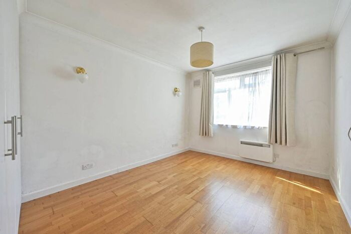 1 Bedroom Flat To Rent In Leopold Avenue, Wimbledon, London, SW19