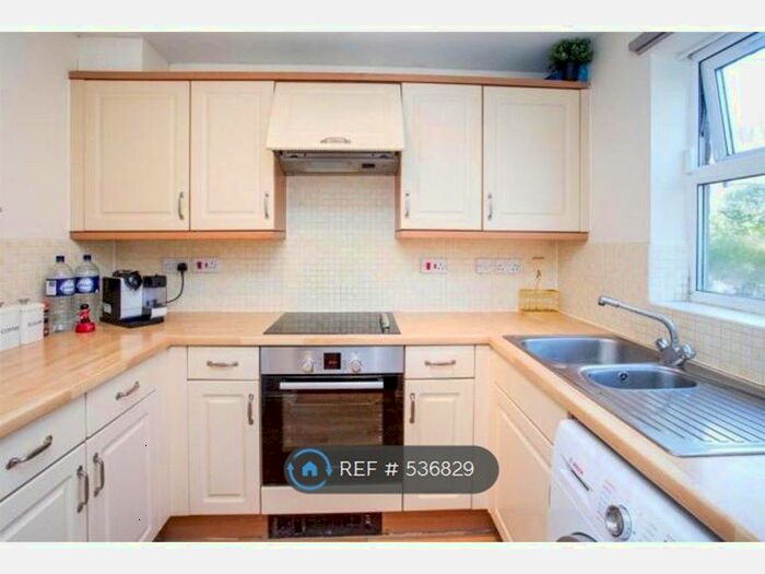 2 Bedroom Flat To Rent In Johnson Street, Southampton, SO14