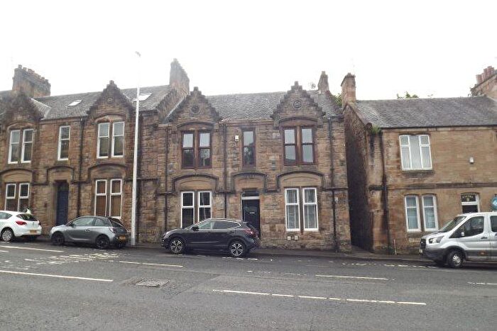 3 Bedroom Flat To Rent In West Bridge Street, Falkirk, FK1