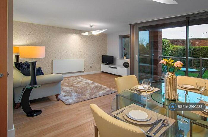 2 Bedroom Flat To Rent In Fairlawn Road, Lytham, Lytham St. Annes, FY8