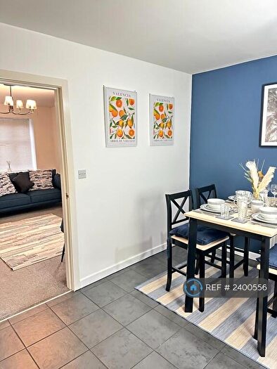 3 Bedroom Semi-Detached House To Rent In Hutchinson Close, Prenton, CH43