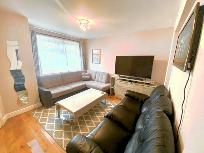 3 Bedroom Property To Rent In Long Elmes, Harrow, HA3