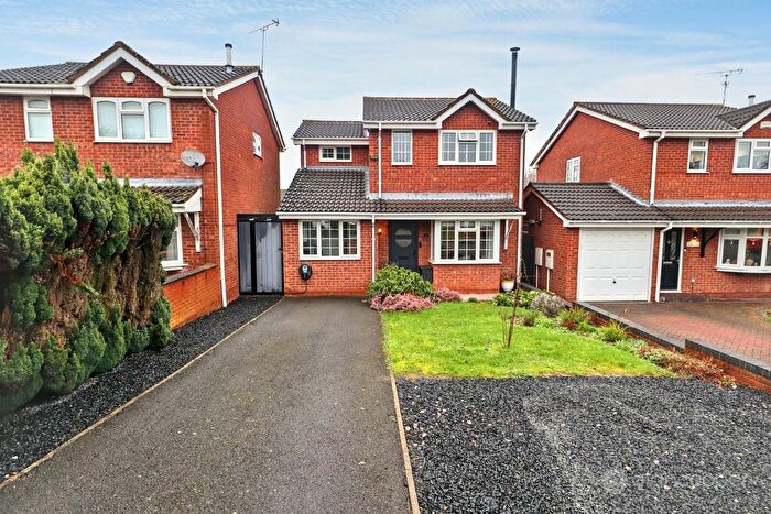 3 Bedroom Detached House For Sale In Cambridge Drive, Stockingford, Nuneaton, CV10