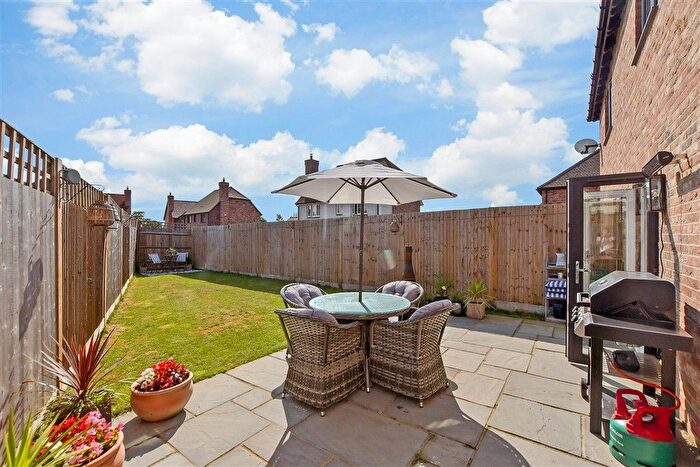 3 Bedroom Semi-detached House For Sale In Sapphire Park, Sutton Valence, Kent, ME17