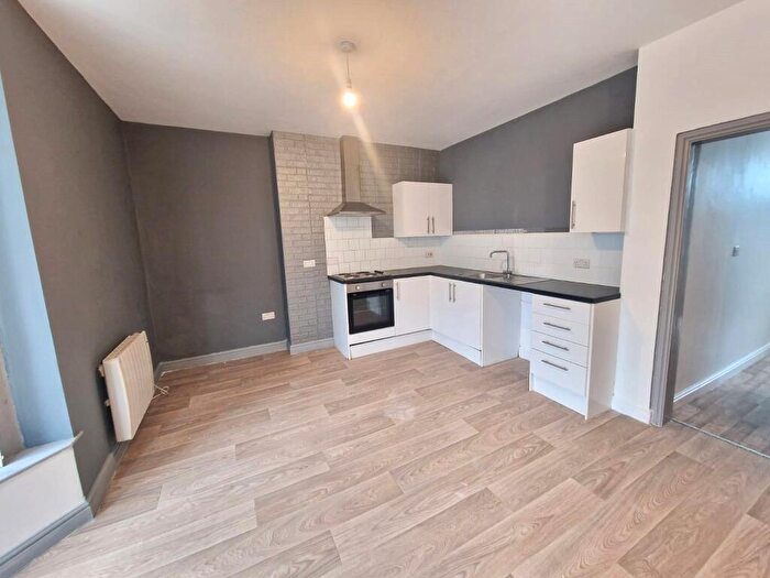 1 Bedroom Flat To Rent In Flat, Avenue Road, DN2