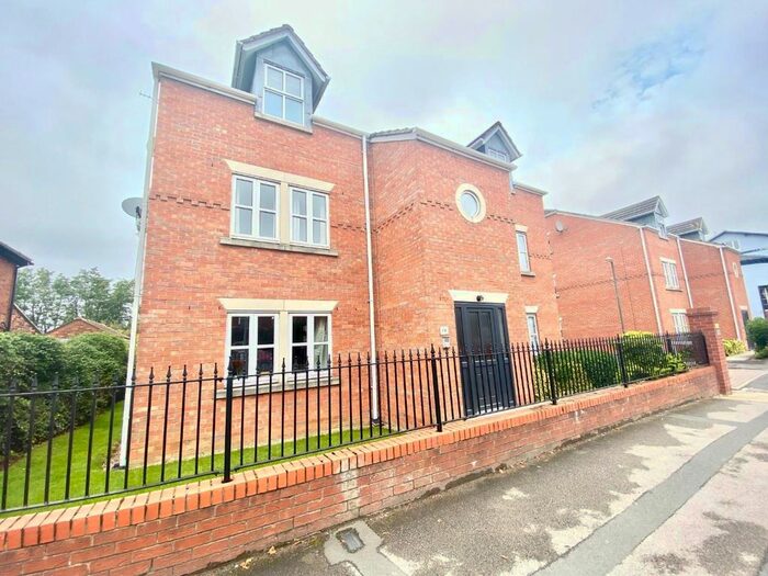 2 Bedroom Flat To Rent In Heworth Mews, York, North Yorkshire, YO31