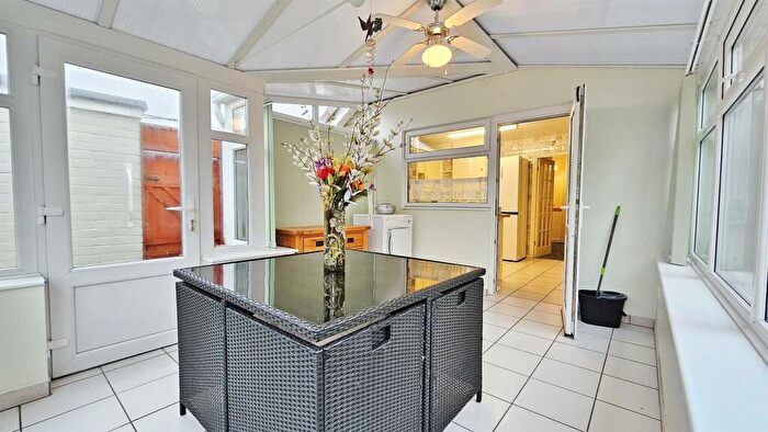 2 Bedroom Detached Bungalow For Sale In Sadlers Close, Kirby Cross, CO13