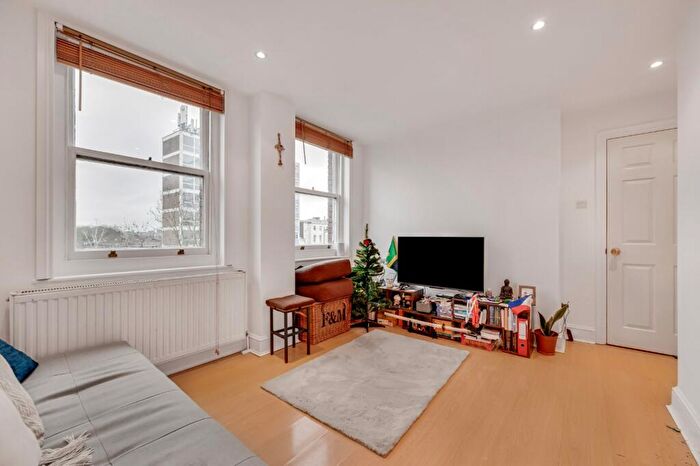 Property To Rent In Stamford Hill, London, N16