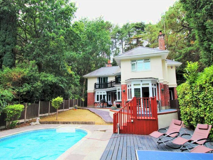 5 Bedroom Detached House To Rent In Braidley Road, Bournemouth, BH2