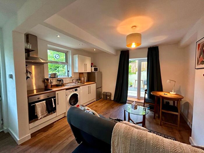 1 Bedroom Apartment To Rent In Surrey Road, Bournemouth, BH4
