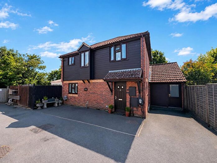 3 Bedroom Detached House For Sale In Rookwood Close, Uckfield, TN22