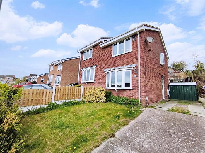 2 Bedroom Semi-Detached House For Sale In Austwick Close, Mapplewell, Barnsley, S75