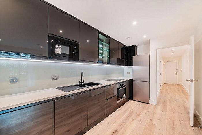 1 Bedroom Flat To Rent In Coomer Place, London, SW6