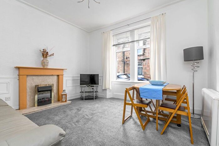 1 Bedroom Flat For Sale In Comely Place, Falkirk, FK1