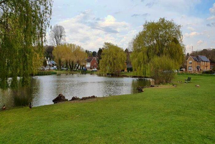 2 Bedroom Flat To Rent In Garson Road, Esher, KT10