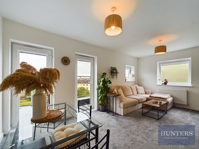 2 Bedroom Flat To Rent In Fairford Road, Cheltenham, GL52