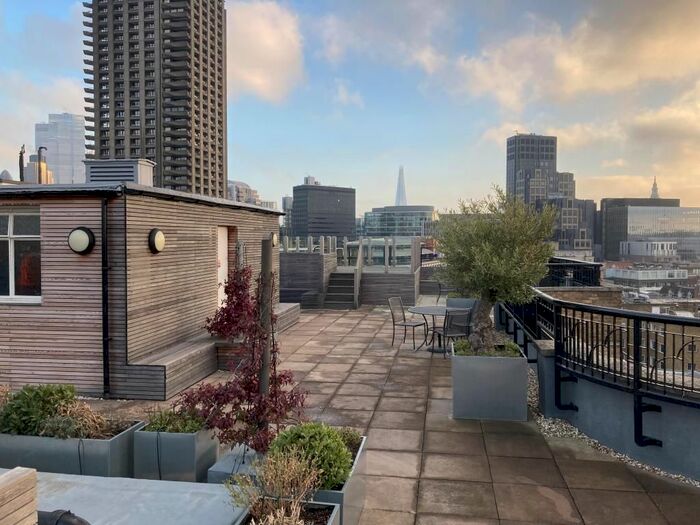 1 Bedroom Studio To Rent In Florin Court, 6-9 Charterhouse Square EC1M