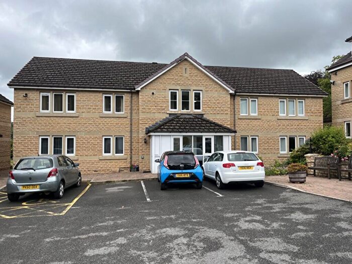 1 Bedroom Apartment To Rent In Lyndhurst, Hall Bank Drive, Bingley, BD16