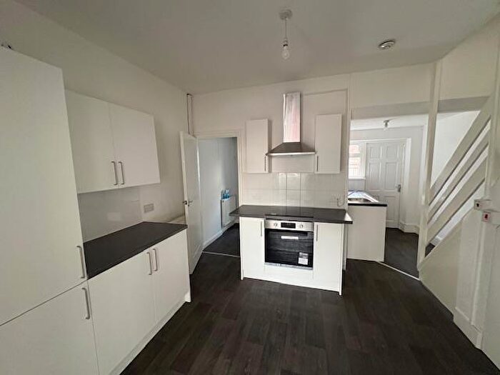 2 Bedroom House To Rent In Rosmead Street, Hull, HU9