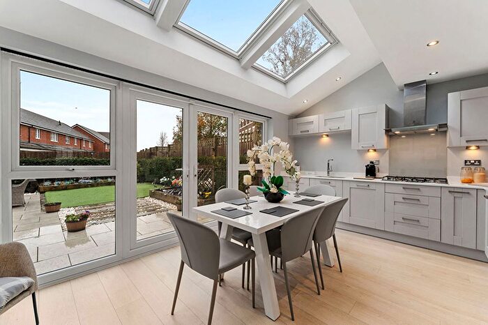 3 Bedroom Detached House For Sale In Old Coach Road, Runcorn, WA7