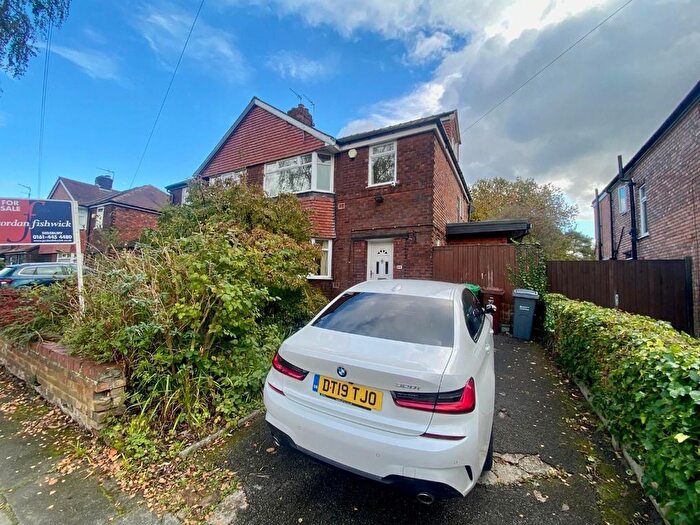 4 Bedroom Semi-Detached House For Sale In Parrs Wood Road, Didsbury, M20