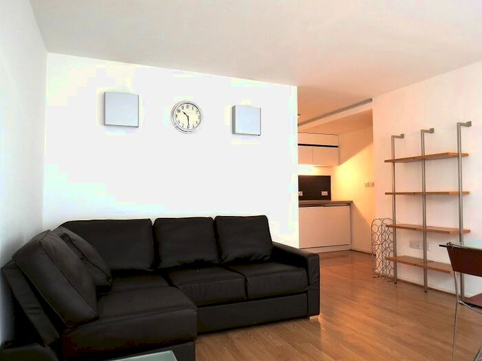 2 Bedroom Flat To Rent In The Grove, Stratford, E15