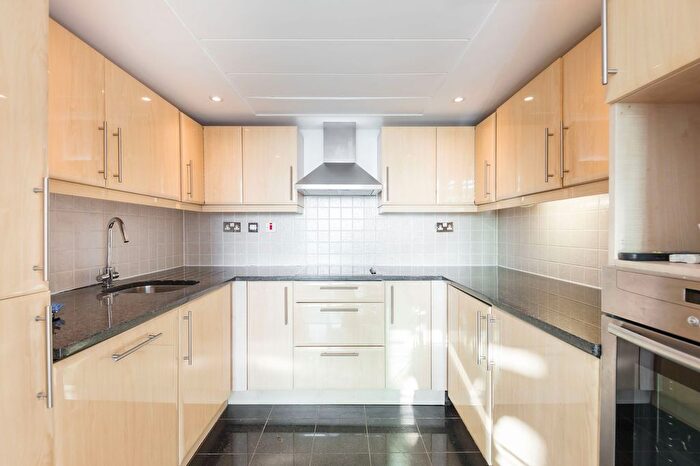5 Bedroom Flat To Rent In Sydney Road, Tower Point, EN2