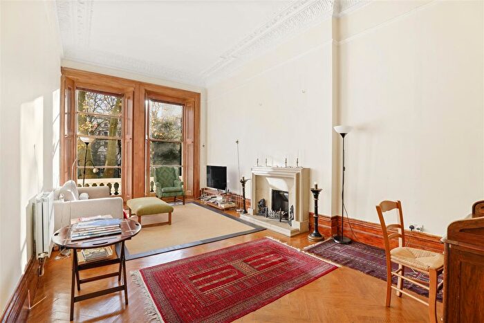 2 Bedroom Flat For Sale In Cornwall Gardens, London, SW7