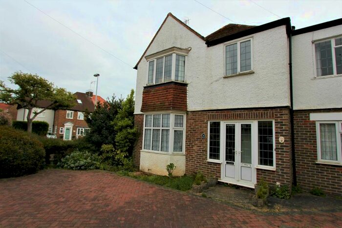 2 Bedroom Flat To Rent In Offington Avenue, Broadwater, Worthing, BN14