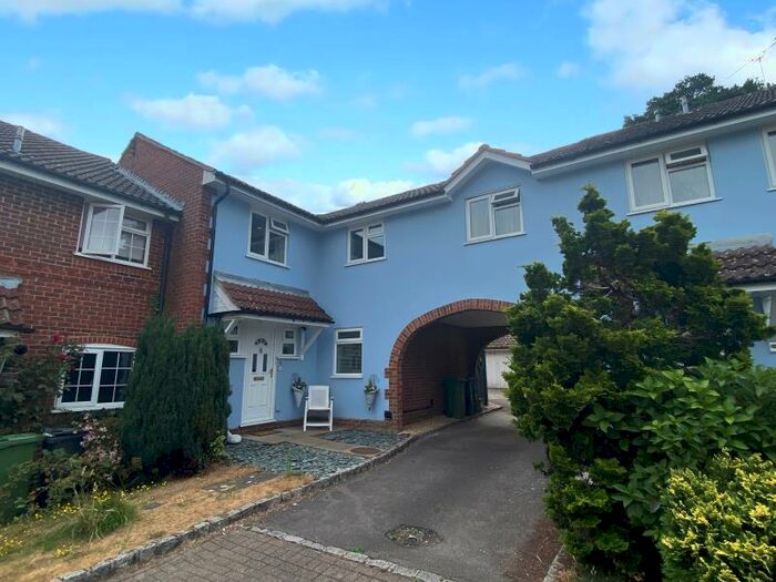 4 Bedroom Terraced House To Rent In Bagshot, GU19