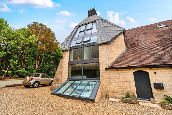 4 Bedroom Detached House For Sale In Tetbury Lane, Stroud, GL6