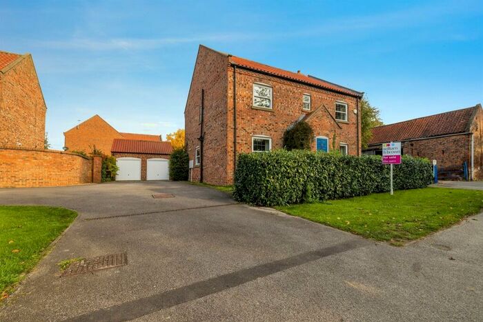 5 Bedroom Detached House For Sale In St. Helens View, Willingham By Stow, Gainsborough, DN21