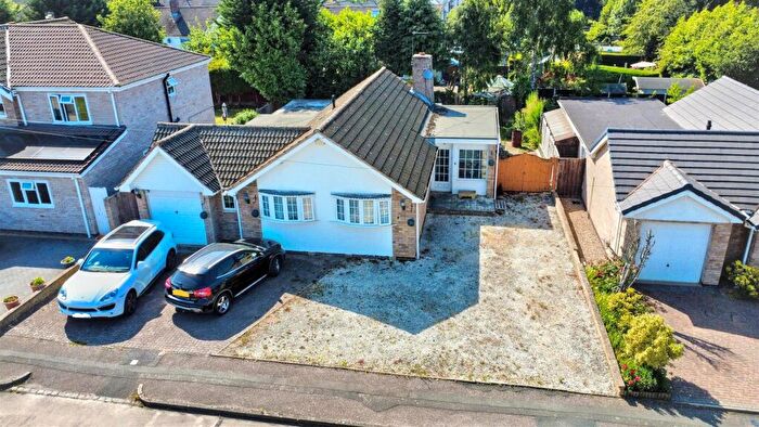 3 Bedroom Detached Bungalow For Sale In Silverwood Close, Leicester, LE5