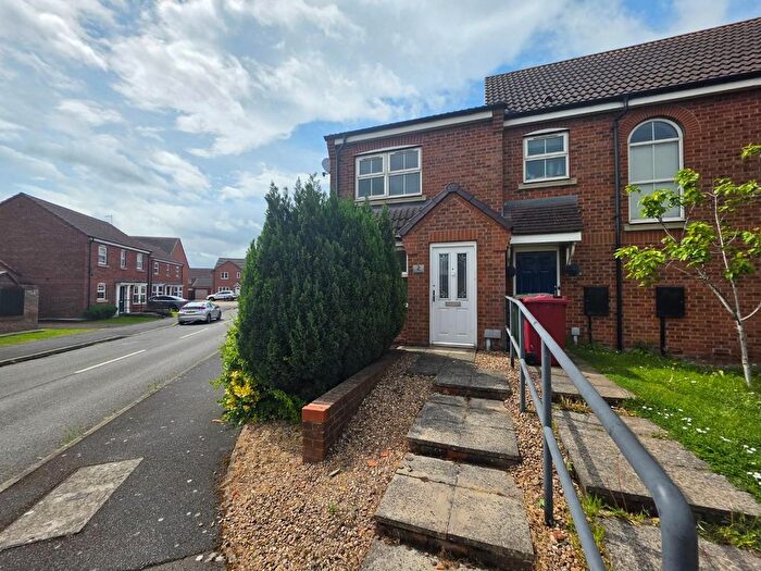 2 Bedroom End Of Terrace House To Rent In Heron Gate, Scunthorpe, DN16