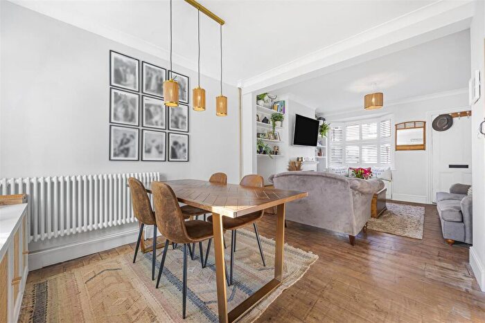 2 Bedroom End Of Terrace House For Sale In York Road, Henley-On-Thames, RG9