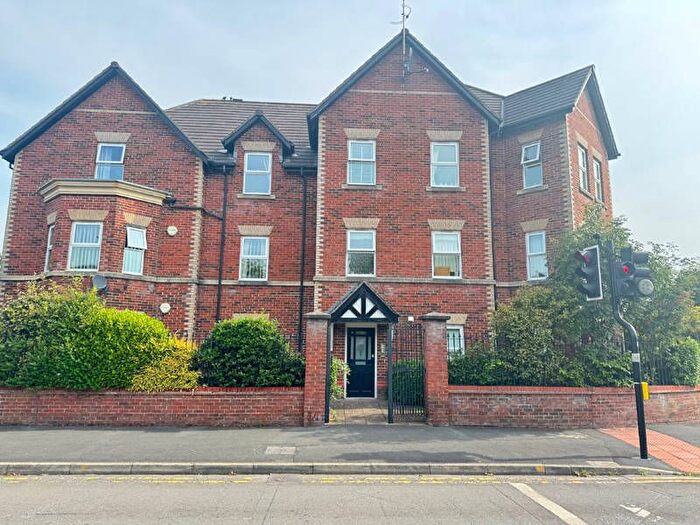 2 Bedroom Flat For Sale In Farriers Way, Poulton-Le-Fylde, FY6