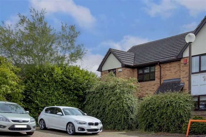 3 Bedroom End Of Terrace House To Rent In Nash Croft, Tattenhoe, Milton Keynes, Bucks, MK4