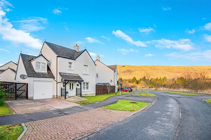 4 Bedroom Detached House For Sale In Castle Circle, Lennoxtown, Glasgow, East Dunbartonshire, G66