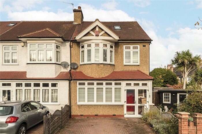 4 Bedroom End Terrace House For Sale In The Woodlands, Hither Green, SE13