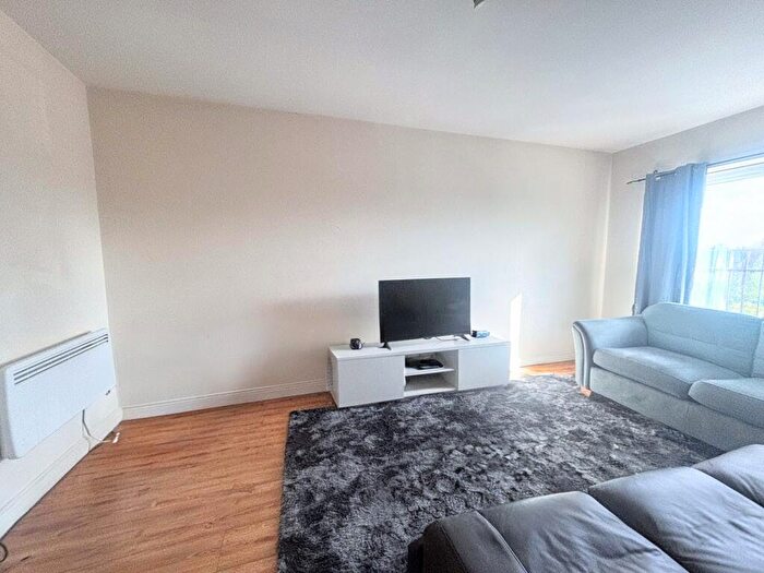 1 Bedroom Flat To Rent In Peakdale House, DE24