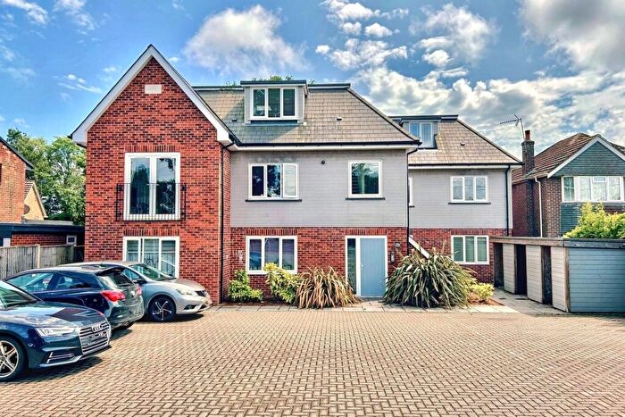 2 Bedroom Flat For Sale In Wimborne, BH21