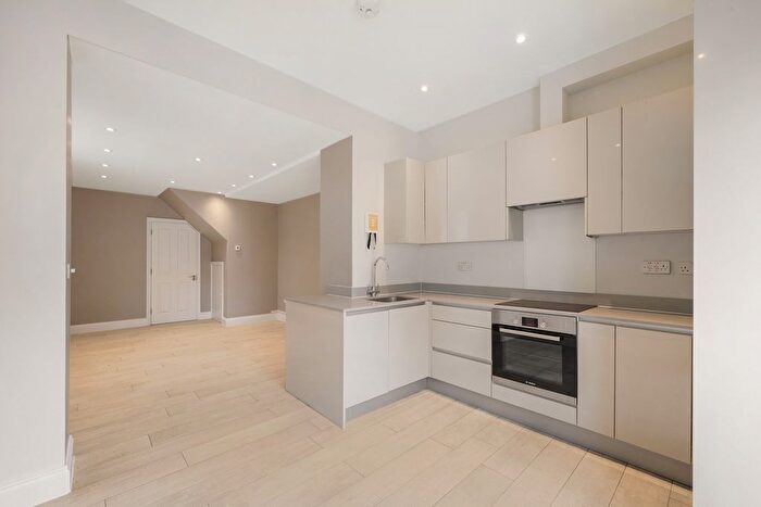 2 Bedroom Flat For Sale In Brougham, Acton, London, W3
