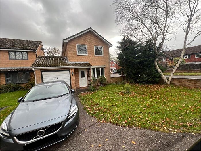 3 Bedroom Detached House For Sale In Portesham Gardens, Muscliffe, Bournemouth, BH9