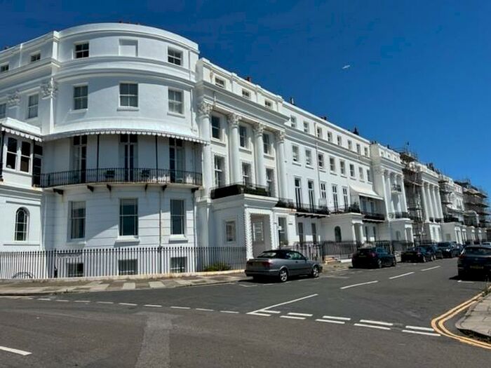 2 Bedroom Flat To Rent In Arundel Terrace, Brighton, BN2